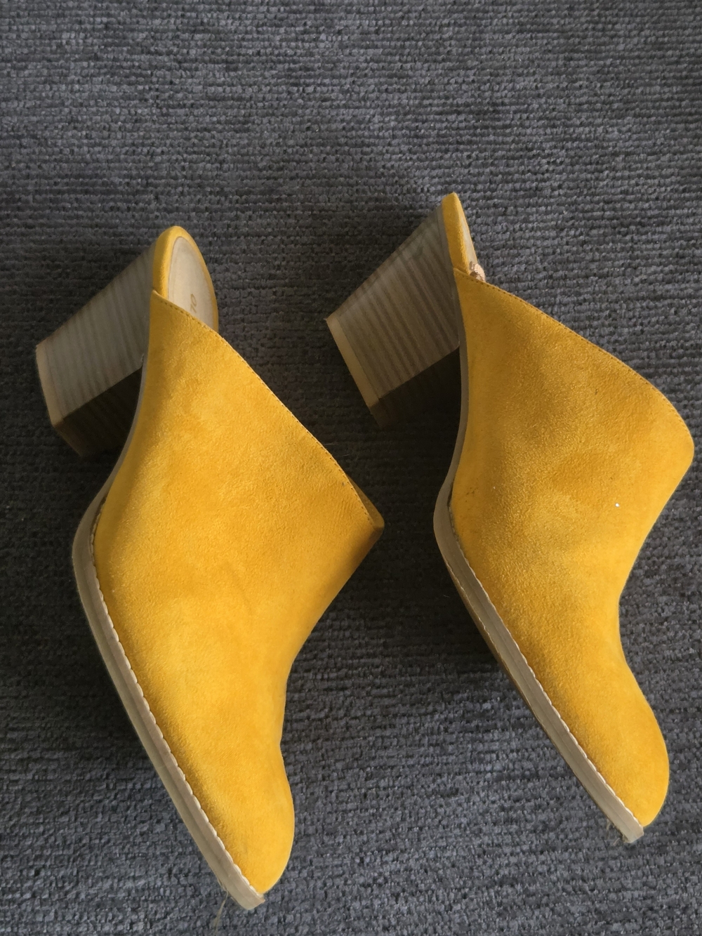 OLD NAVY womens  YELLOW HALF ANKLE BOOT mule size 9
